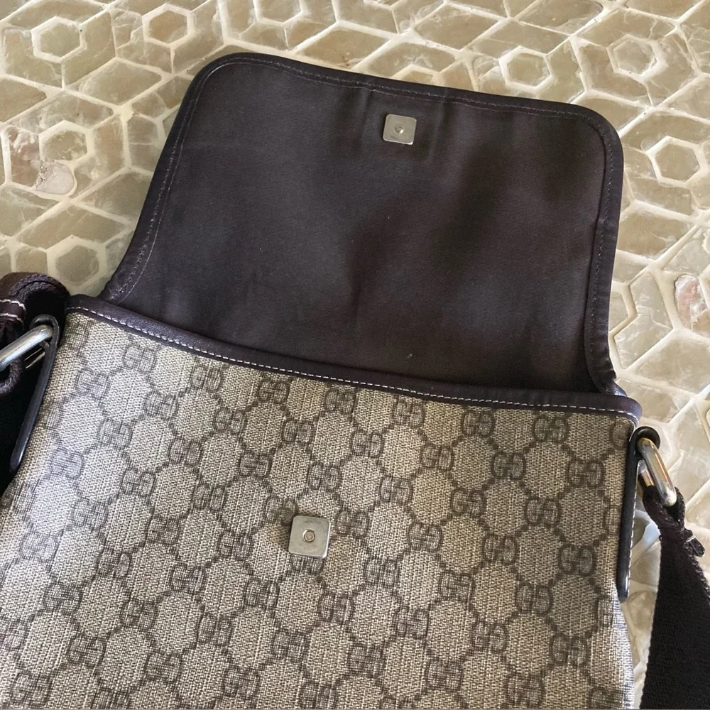 SOLD!  Gucci Flap Messenger GG Coated Canvas bag - Picture 10 of 15